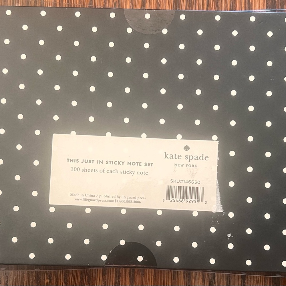 Kate Spade Sticky Note set “This Just In” - Picture 3 of 4